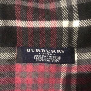 Burberry scarf 🧣